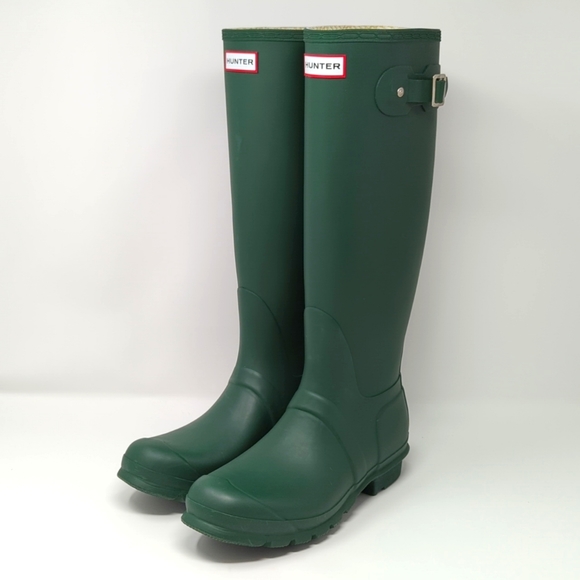 Hunter Shoes - HUNTER original tall rainboot wellie in matte hunter green size 9